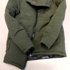 Kleding - Jas، كما تم الإبلاغ عنه بواسطة Centraal magazijn عبر iLost