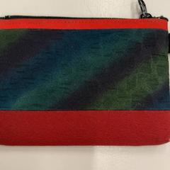 ポーチ، كما تم الإبلاغ عنه بواسطة IKEA神戸 عبر iLost