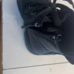 Dětská bota Zwart, jak nahlášeno HTM pomocí iLost