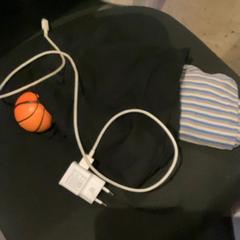 Carregador, Bola & Roupa chargeur, como reportado por MEININGER Hotel Paris Porte de Vincennes utilizando o iLost