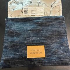 Toilettas donkerblauw, zoals gemeld door Van der Valk Hotel Veenendaal met iLost