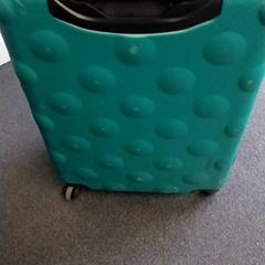 Diverse - reiskoffer groen, som rapportert av Regio Antwerpen - Brussel ved bruk av iLost