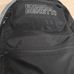 Mochila Zwart, segundo informou EBS Spijkenisse usando iLost