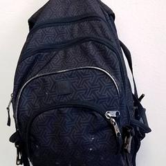 Ryggsäck, rapporterat av Hermes Eindhoven med iLost