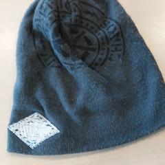 Kleding - Muts grijs, zoals gemeld door Centraal magazijn met iLost