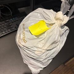 의류 401, iLost를 사용하여 Van der Valk Hotel Veenendaal에 보고됨