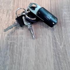 Klíčenka, jak nahlášeno EBS Tramplein pomocí iLost