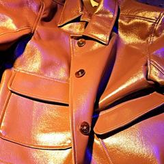 Jacke Brown leather, gemeldet von Club Nyx/Exit Café über iLost