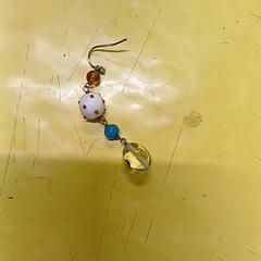 Brinco Perles rondes, como reportado por IKEA Lille utilizando o iLost