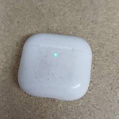 Puzdro na airpods, ako bolo nahlásené Qbuzz GD Groningen Peizerweg pomocou iLost