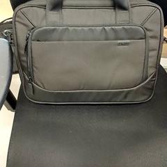 Laptoptas met dell laptop, jak nahlášeno Heidelberglaan 15 pomocí iLost
