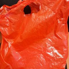 Bolsa plastique rouge, ha sido reportado por TCL con iLost