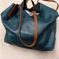 حقائب حمل وحقائب اليد Groen، كما تم الإبلاغ عنه بواسطة Qbuzz GD Groningen Peizerweg عبر iLost