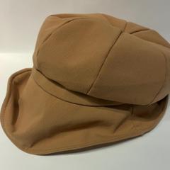 帽子 & その他一点 がiLostで IKEA横浜 によって報告されました