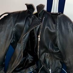 Jacket, as reported by BOAT&CO using iLost