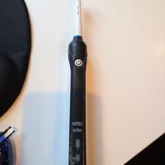Brosse à dents, a été signalé par Inntel Hotels Utrecht Centre utilisant iLost