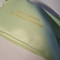 Smink táska, amint azt St. Antonius Ziekenhuis Utrecht az iLost segítségével jelentette.