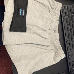 Handschoen And a pants, zoals gemeld door ibis Styles Rotterdam Ahoy met iLost