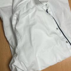 Chemise, a été signalé par Sheraton Brussels Airport Hotel utilisant iLost