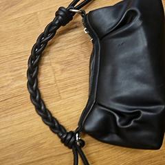 Saco, como reportado por HTM utilizando o iLost