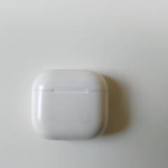 Draadloze oortjes Apple Wit, zgłoszono przez Centraal magazijn przy użyciu iLost