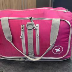 バッグ がiLostで Rotterdam The Hague Airport によって報告されました