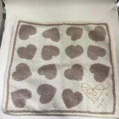 ハンカチ がiLostで IKEA鶴浜 によって報告されました