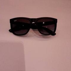 Sunglasses, as reported by Van der Valk Hotel Schiphol using iLost