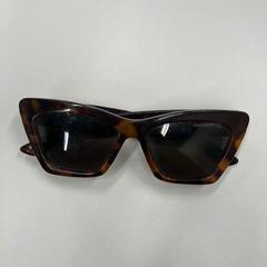 Gafas de sol bruin/zwart (schildpad), ha sido reportado por Universiteitsbibliotheek Universiteitskwartier con iLost