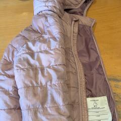 Chaqueta, ha sido reportado por Pathé Ede con iLost