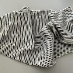 Pantalones cortos, ha sido reportado por Sisi Museum con iLost