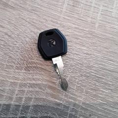 Gakoa, gisa salatu by EBS Tramplein iLost erabiliz