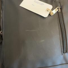 バッグ Trigueros がiLostで GVB によって報告されました