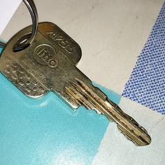 Nøkler, som rapportert av Regio Antwerpen - Brussel ved bruk av iLost