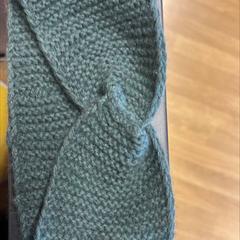 Čelenka pletená zelená čelenka, jak nahlášeno IKEA Brno pomocí iLost