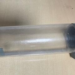 Fles grijs doorzichtig, zoals gemeld door DoubleTree by Hilton Rotterdam Centre met iLost