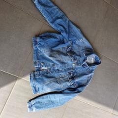 Chaqueta - Jeans, ha sido reportado por Centraal magazijn con iLost