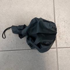 Umbrella - Zwart, as reported by Centraal magazijn using iLost