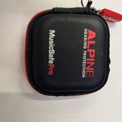 Enchufe de oído Alpine oortjes Alpine oortjes, ha sido reportado por Libéma Beurzen en Evenementen con iLost