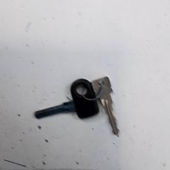 Clés, a été signalé par Hermes Eindhoven utilisant iLost