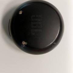 Custodia per airpods, come riportato da Regio West-Vlaanderen utilizzando iLost