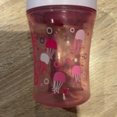 Copa per beure Roze, segons ha informat Van der Valk Hotel Apeldoorn - De Cantharel mitjançant iLost