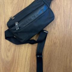 Bauchtasche, gemeldet von Awakenings Festival über iLost