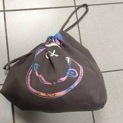 Bossa - draagtas, segons ha informat Regio Antwerpen - Brussel mitjançant iLost