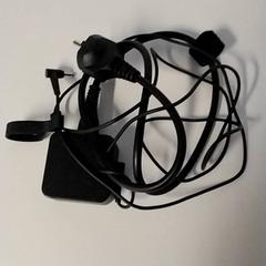 Elektronik Later zwart, gemeldet von Regio Antwerpen - Brussel über iLost