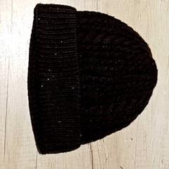 Clothing - Muts bruin, as reported by Centraal magazijn using iLost