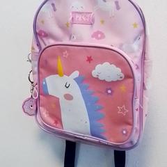 Mochila, como reportado por Hermes Eindhoven utilizando o iLost