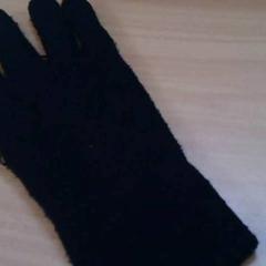 Luvas, segundo informou Het Spoorwegmuseum usando iLost