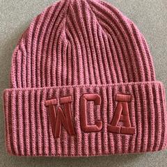 Kšiltovka, jak nahlášeno Schönbrunn "Group Center" pomocí iLost