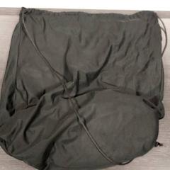 Saco - Turnkledij, como reportado por Centraal magazijn utilizando o iLost